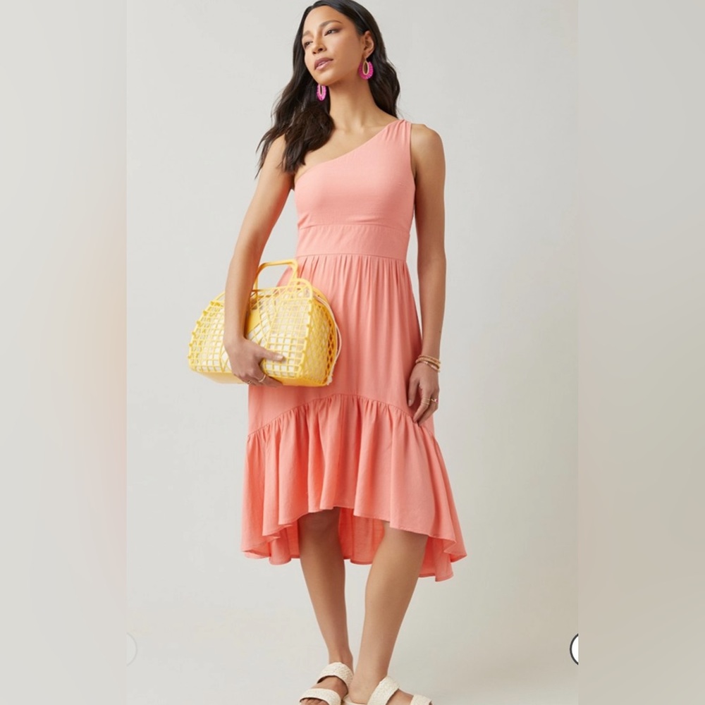 🌷New Francesca’s Donna One Shoulder High Low Coral Midi Dress🌷